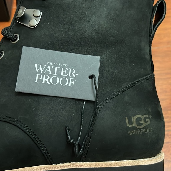 UGG Ritter Boot Black brand new in original box size 10 - Picture 10 of 10